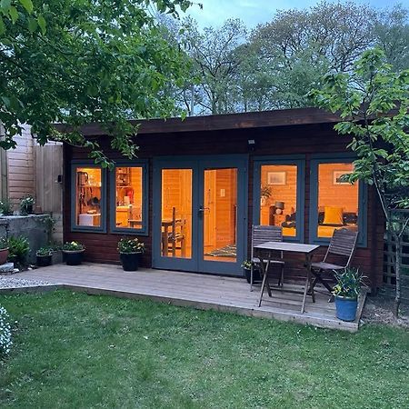 The Bee Hive Garden Room Dorchester Exterior photo