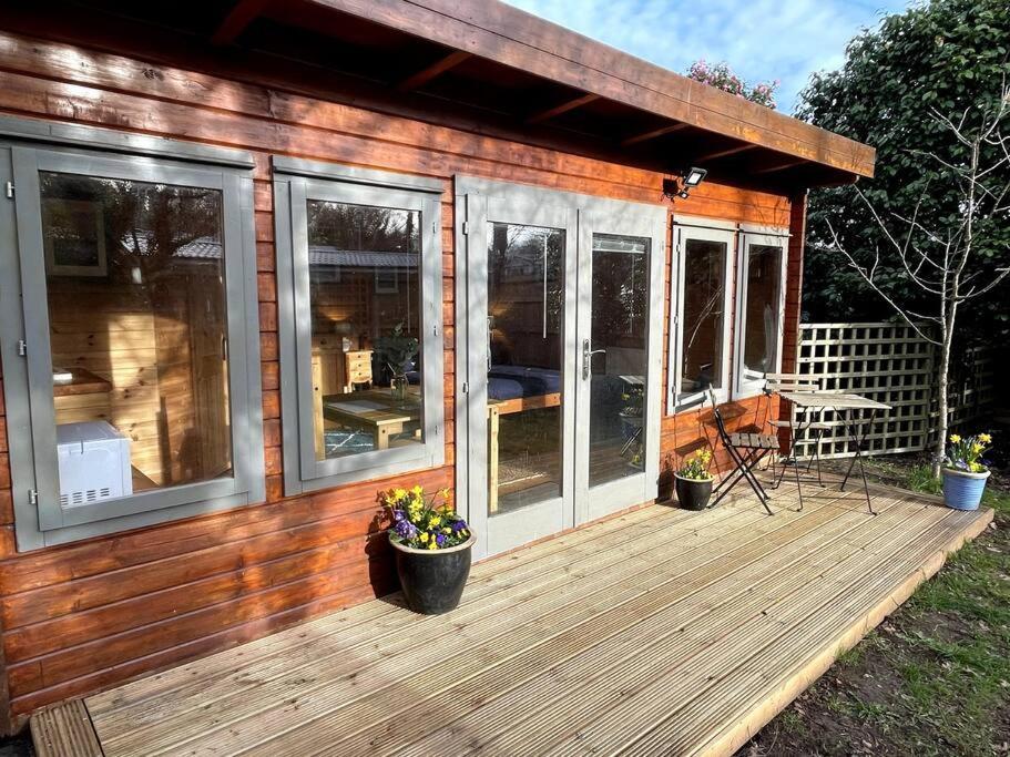 The Bee Hive Garden Room Dorchester Exterior photo